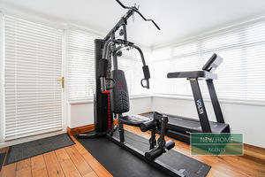 Photo 6- click for photo gallery